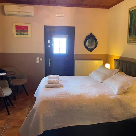 Hotel Maistra Цагарада Экстерьер фото